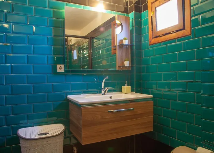 Mavi Avlu - Old Town 안탈리아